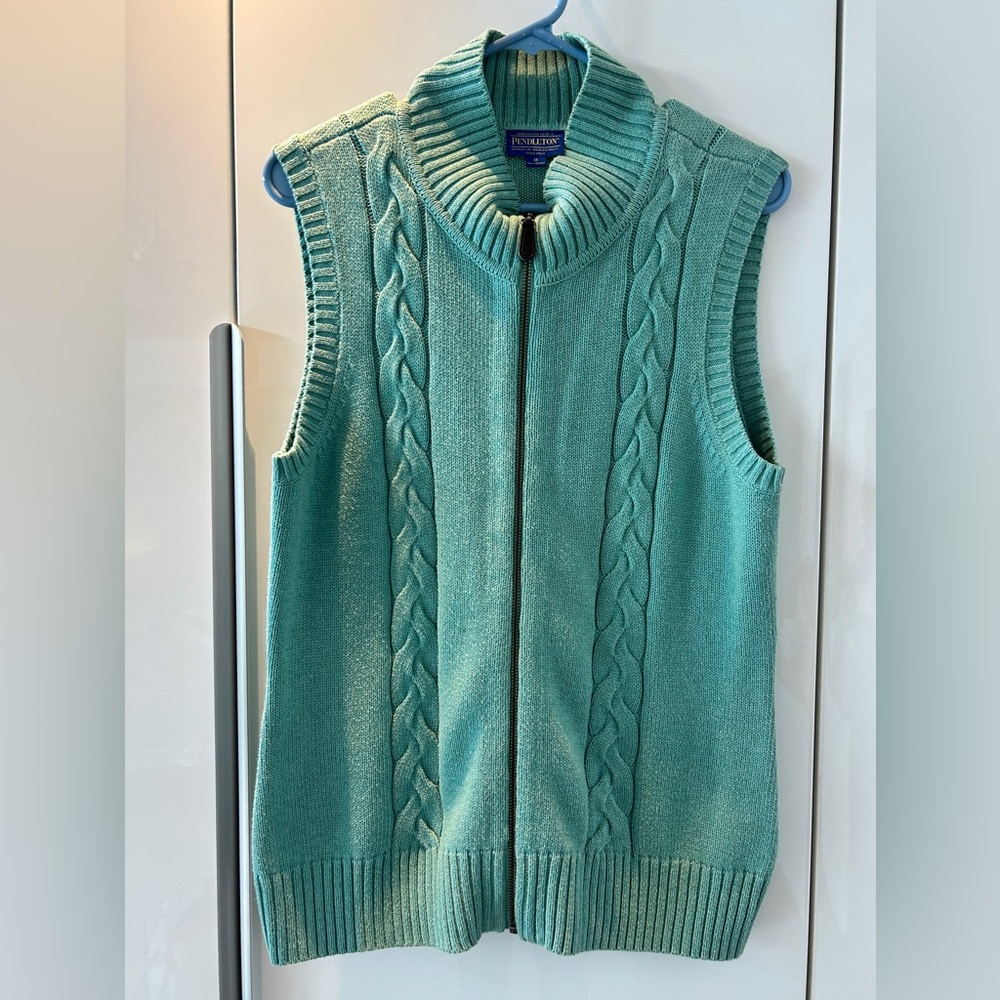 Pendleton Woman’s Teal Cable-Knit Zip Front Sweater Vest Celtic Braid Medium